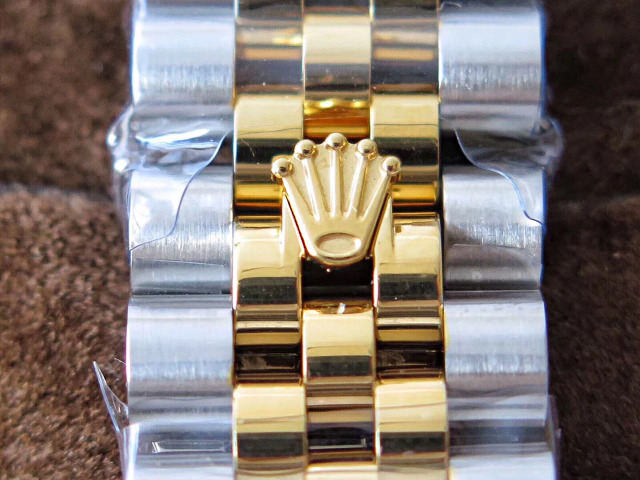 Replica Rolex Buckle on Two Tone Bracelet